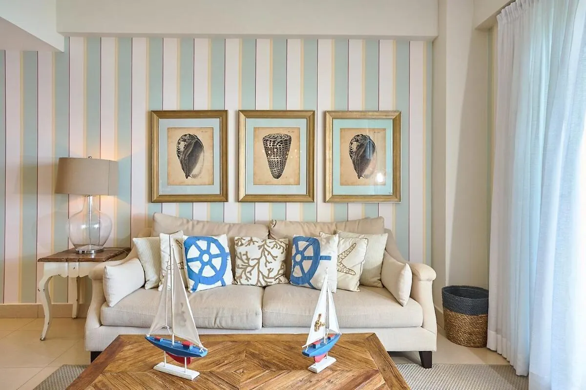 Escape Beachfront Condo At Las Olas In 璜多里奥 公寓